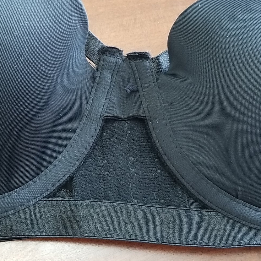 ๐ค BLACK BRA - Picture 2 of 11